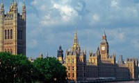 Британия почтила память погибших десять лет назад в терактах в Лондоне