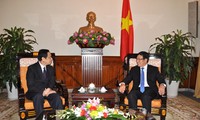 Вьетнам придает важное значение всеобъемлющему сотрудничеству с Лаосом
