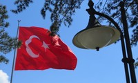 Власти Турции: на консульство США в Стамбуле напали две женщины