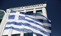 Кабмин Греции и кредиторы согласовали законопроект по траншу