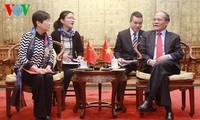 Председатель НС СРВ Нгуен Шинь Хунг встретился с председателем КНОДЗ Ли Сяолинь