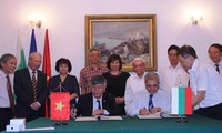Вьетнам и Болгария укрепляют и развивают дружественные отношения