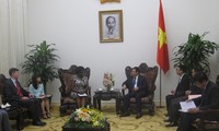 Выонг Динь Хюэ принял вице-президента ВБ по Восточной Азии и Тихоокеанскому региону