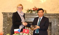 Вьетнам и Чехия активизируют сотрудничество в областях культуры и туризма