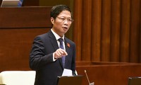 Депутаты парламента Вьетнама задали вопросы главе минпромторга