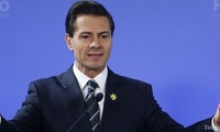 Президент Мексики рассматривает отмену визита в США