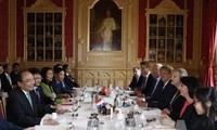 Премьер Вьетнама Нгуен Суан Фук завершил официальный визит в Нидерланды