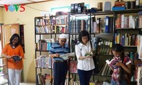 Музейная библиотека DX – любовь Харазин Р Юнеп к радио Голос Вьетнама