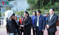 Вице-спикер НС СРВ Тонг Тхи Фонг совершила рабочую поездку в провинцию Каобанг