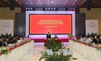  Вице-премьер Чинь Динь Зунг посетил провинцию Шонла с рабочим визитом
