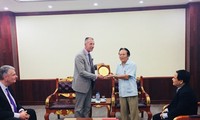 Делегация организации “Ветераны зарубежных войн” посещает Вьетнам