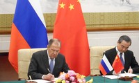 Главы МИД РФ и КНР обсудили предстоящий визит Путина в Китай