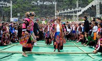 Открылся фестиваль «Базар для влюбленных Кхаувай»
