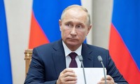 Путин: Россия будет стремиться к «дедолларизации» ради собственной безопасности