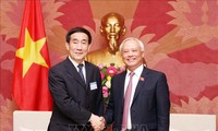 Вице-спикер Нацсобрания Уонг Чу Лыу принял делегацию Конституционно-правового комитета ВСНП
