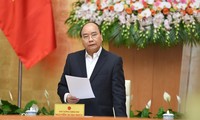 Нгуен Суан Фук председательствовал на ноябрьском заседании правительства Вьетнама