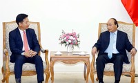 Нгуен Суан Фук принял японского посла и генерального директора AEON MALL во Вьетнаме