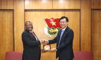 Первый секретарь ЦК СКМ принял посла ЮАР во Вьетнаме