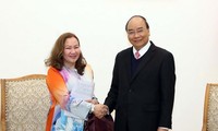 Нгуен Суан Фук принял послов Малайзии и Армении во Вьетнаме