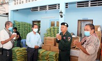  Вьетнамские общины во многих странах мира оказали помощь согражданам и местным властям в борьбе с коронавирусом