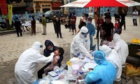 Французская газета назвала секреты Вьетнама для эффективной борьбы с эпидемией