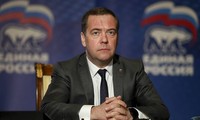 Медведев назвал соглашение ОПЕК о сокращении добычи нефти возможной причиной отрицательных цен на нефть
