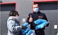 Вьетнамцы на Украине подарили маски местным больницам и жителям