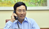 Вице-премьер, глава МИД Вьетнама Фам Бинь Минь провёл телефонный разговор с министром иностранных дел Канады Франсуа-Филиппом Шампанем
