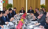 Menteri Industri dan Perdagangan Vietnam, Tran Tuan Anh melakukan pertemuan dengan Kepala Perwakilan Dangang AS, Robert Lighthizer