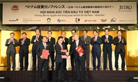 Vietnam dan Jepang menandatangani banyak kontrak investasi sebesar 22 miliar dolar AS