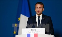 Presiden Perancis percaya bahwa Perancis bisa menjadi tenega pendorong untuk Uni Eropa