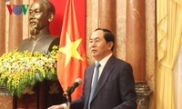 Presiden Vietnam Tran Dai Quang menjawab interviu kalangan pers Rusia dan Beralus