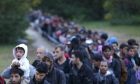 Uni Eropa memulai pemulangan orang migran kepada Yunani