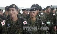 Republik Korea dan Jepang memperingatkan akan memberikan balasan kalau RDRK menyerang