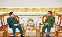  Mendorong hubungan pertahanan Vietnam-Myanmar menjadi intensif dan substantif
