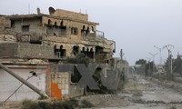 Suriah menuding AS membantu para militan IS