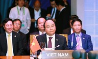 PM Vietnam, Nguyen Xuan Phuc menghadiri semua KTT ASEAN dengan Mitra sehubungan dengan kehadiranya pada KTT  ASEAN yang ke-31