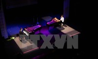 Dua pianis Jerman yang terkemuka melakukan pertunjukan di Kota Hanoi