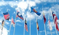 Mengesahkan Rancangan Protokol yang ke-3 tentang revisi Perjanjian Investasi Komprehensif ASEAN