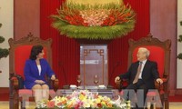  Sekjen KS PKV, Nguyen Phu Trong menerima Dubes Republik Kuba