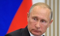 Presiden Vladimir Putin resmi mendaftarkan pencalonan