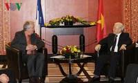Tidak henti-hentinya memupuk persahabatan erat Vietnam-Perancis