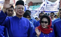 Mantan PM Malaysia, Najib Razak melaporkan diri di Kantor anti-korupsi