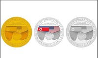 Singapura meluncurkan perangkat medali khusus yang menandai pertemuan puncak AS-RDRK