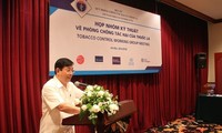 Organisasi-organisasi internasional membantu Vietnam dalam mencegah dan memberantas pengaruh buruk rokok