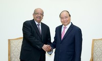 PM Vietnam, Nguyen Xuan Phuc  menerima Menlu Aljazair