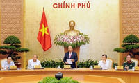 PM Vietnam, Nguyen Xuan Phuc memimpin perbahasan tentang situasi sosial-ekonomi