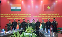 Memperkuat temu pergaulan perwira muda Vietnam-India