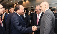 PM Vietnam, Nguyen Xuan Phuc melakukan dialog dengan para investor papan atas AS