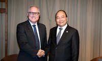 PM Vietnam, Nguyen Xuan Phuc meminta kepada Grup Sembcorp, Singapura supaya memperluas aktivitas investasi di Vietnam